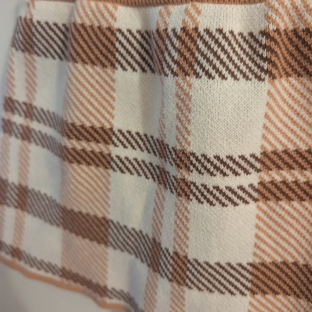Tahari Tan Cable Knit Turtleneck and‎ Plaid Skirt Set